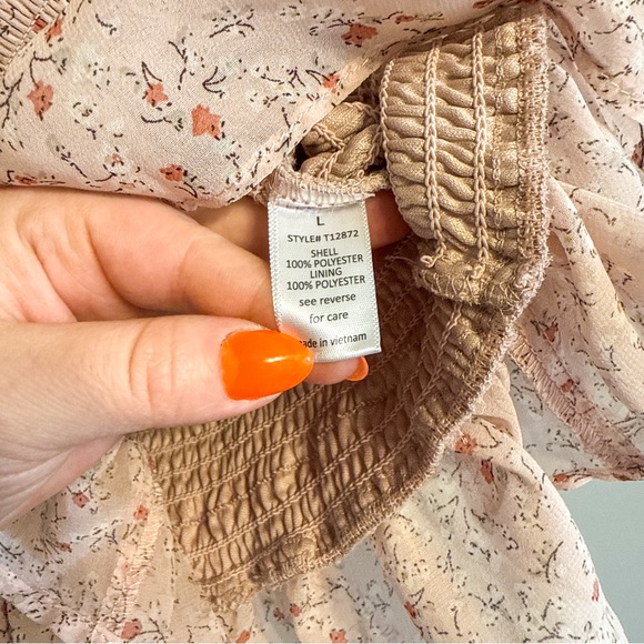 Active USA Pink Floral Smocked Puff Sleeve Peplum Top Size Large - Picture 3 of 5